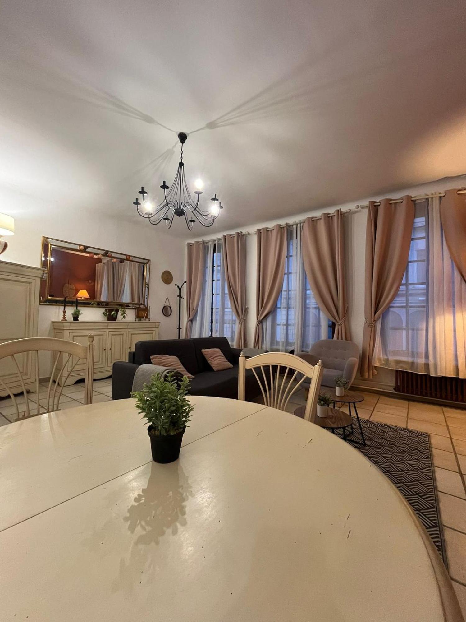 L'Evasion Arrageoise 58 M² Apartment Arras Exterior photo